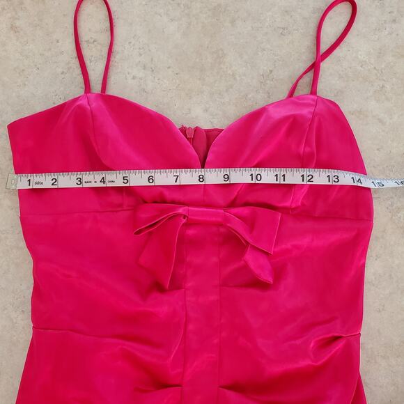 Hot Pink Bodycon Ruched Satin Knee-length Dress Size 7 - Picture 5 of 6